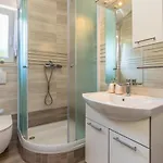 Villa Patria With Media Room, Private Pool, Summer Kitchen, Gym