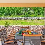 Villa Patria With Media Room, Private Pool, Summer Kitchen, Gym Lovreć